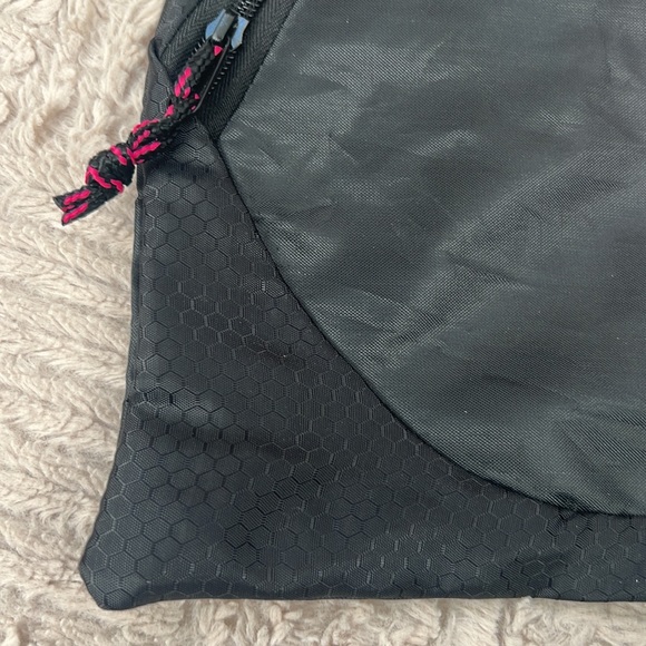 T-Mobile Tuesdays Drawstring Backpack Bag - Brand new - Picture 13 of 16